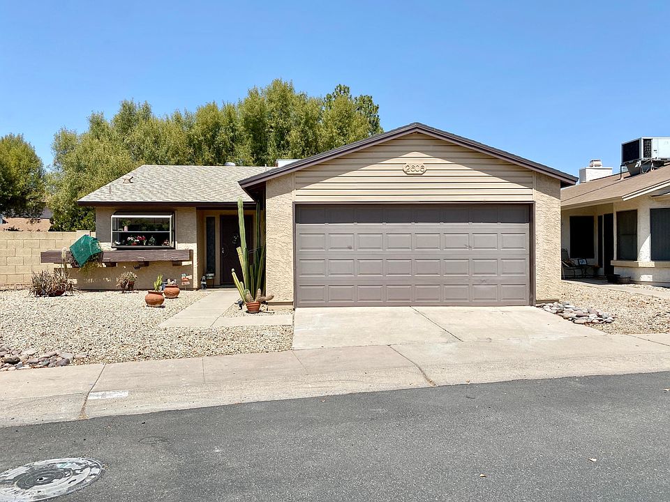 1st image of 2606 W Winchcomb Dr