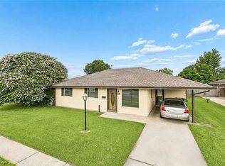 2910 Delille St, Chalmette, LA 70043