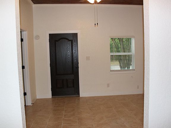 4th image of 501 N Labor St