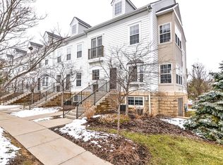 1153 Freesia Ct, Ann Arbor, MI 48105