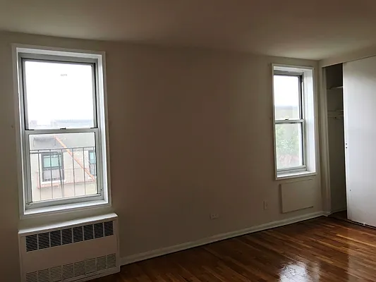 Rented by Prime Realty | media 10