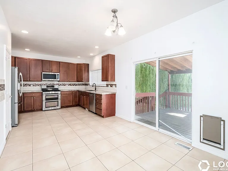 5878 W Arlinridge Dr — Photo 7