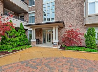 335 N Meramec Ave UNIT 112, Saint Louis, MO 63105