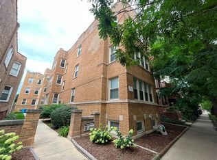 1928 W Addison St APT 2S, Chicago, IL 60613
