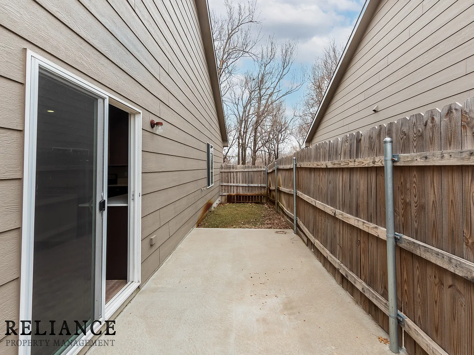 5521 S Victoria St - 1 — Photo 2