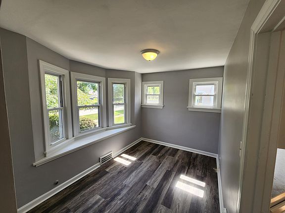 5th image of 434 Georgia Ave