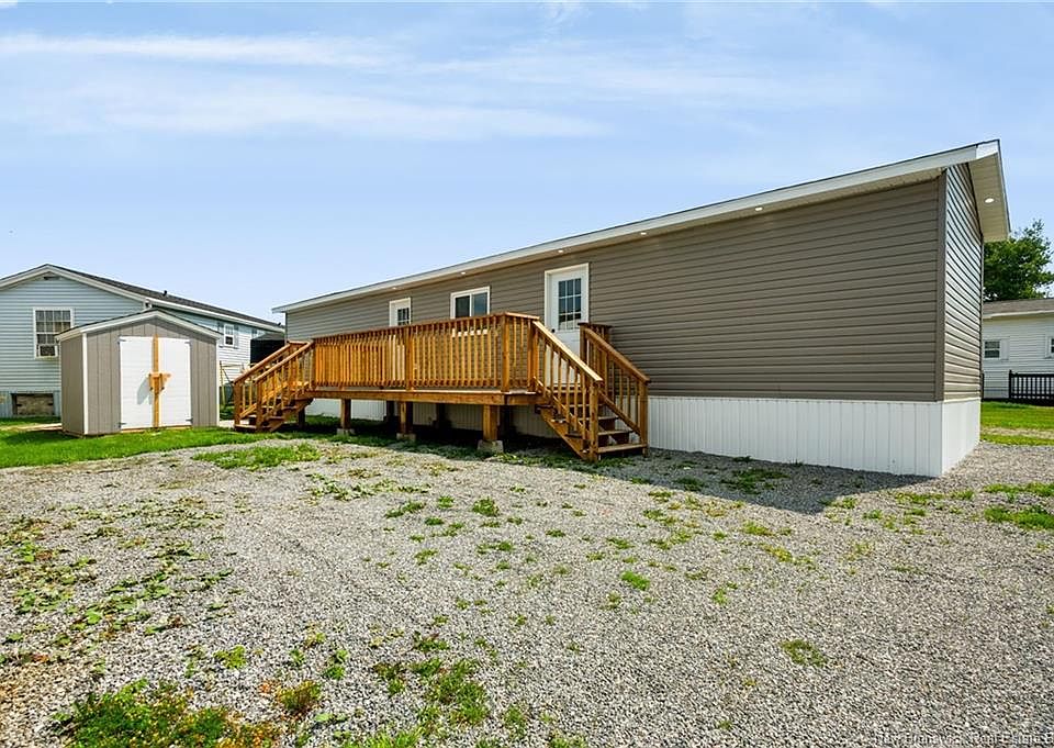 1st image of 16 Starling St