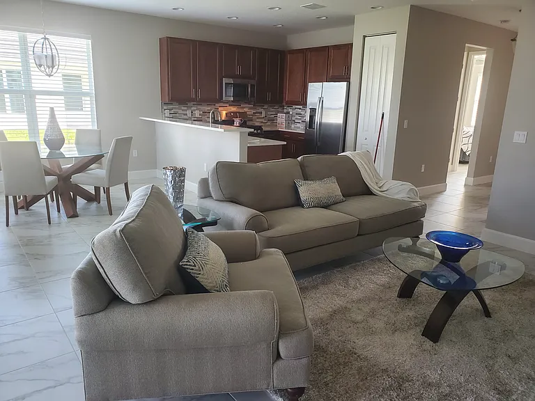 11826 SW Oceanus Blvd — Photo 4