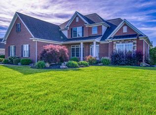 5655 Victoria Bluffs Dr, Newburgh, IN 47630