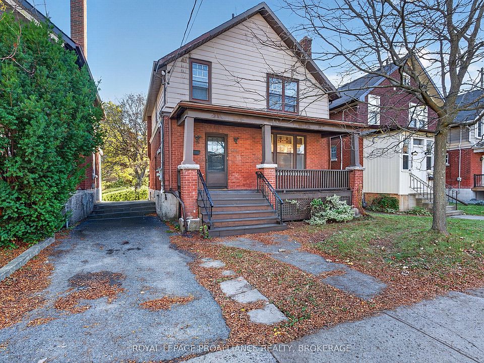1st image of 558 Brock St