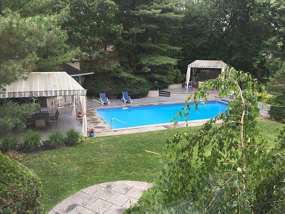 5th image of 8 Split Rock Ct