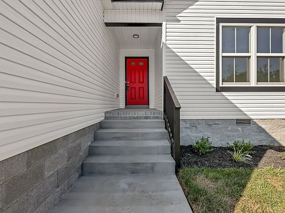 5th image of 176 Leitrim Dr Lot 246
