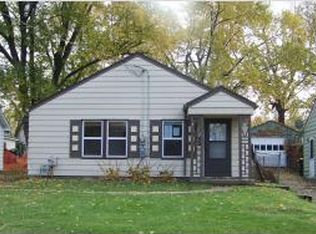 706 E Seneca Pl, Peoria, IL