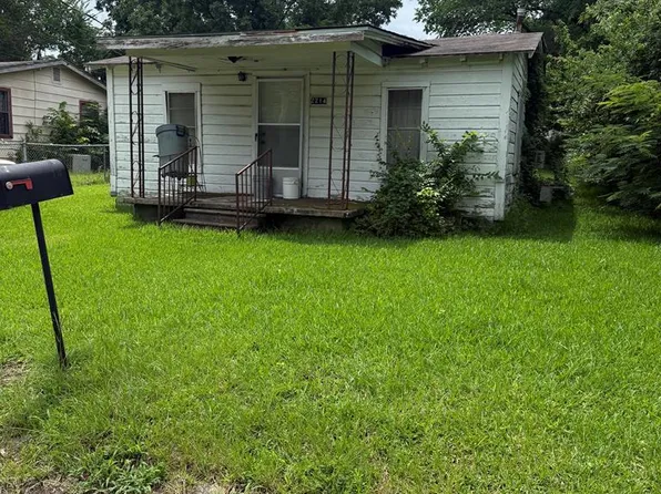 2214 Grove St, Texarkana, AR 71854