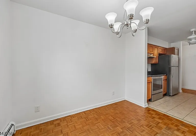 135-167 S Maple Ave #137-H — Photo 18