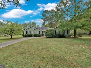 110 Estate Dr, Cartersville, GA 30120