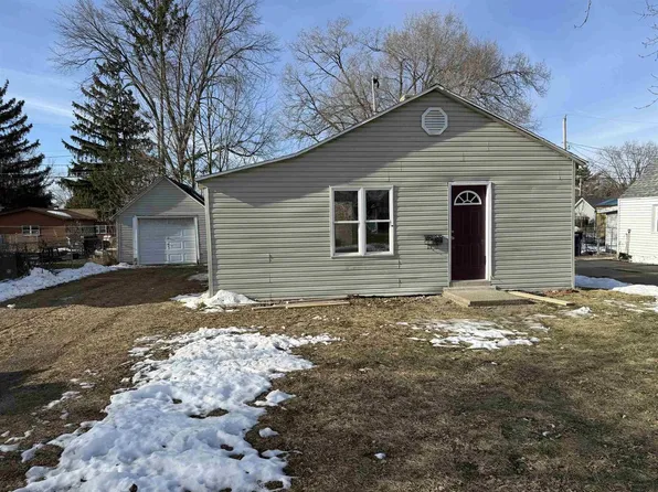 1816 South Grant Avenue, Janesville, WI 53546