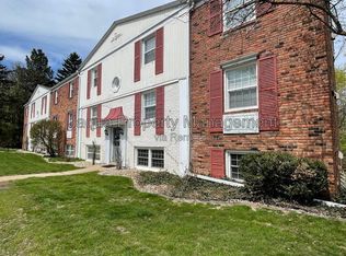 726 Garland Cir, Kalamazoo, MI 49008