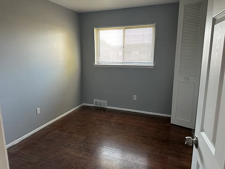 10551 N Oak Dr — Photo 10