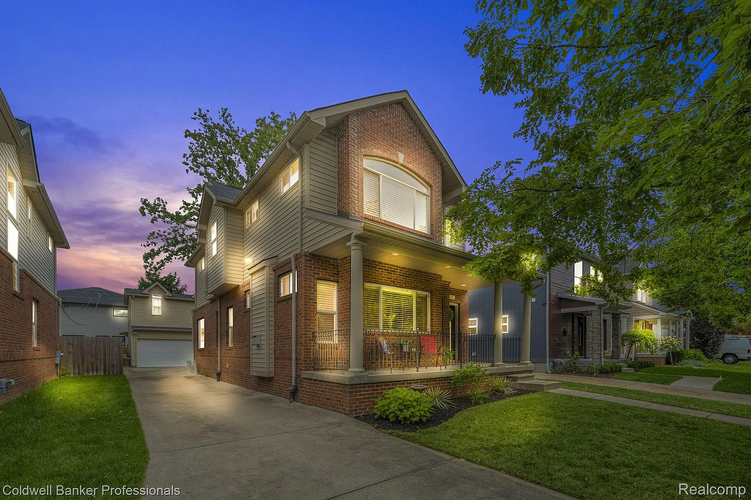1253 E Lincoln St photo 1