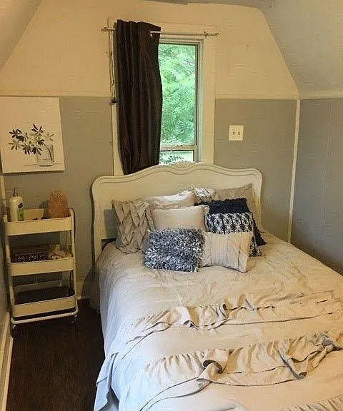 Upstairs Bedroom #2