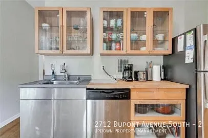 2712 Dupont Ave S #2 — Photo 15