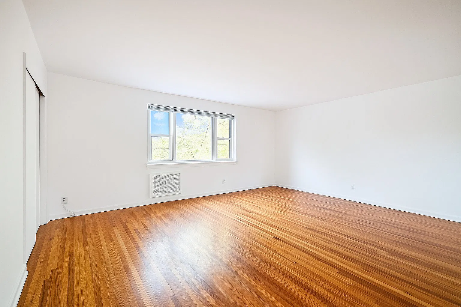 2 bed, $2,600 — Photo 2