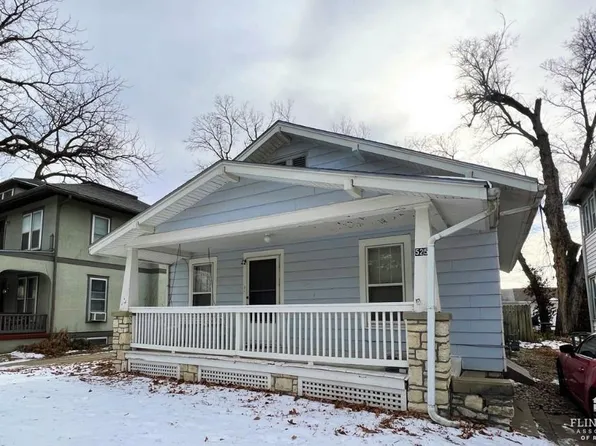 525 Osage St, Manhattan, KS 66502