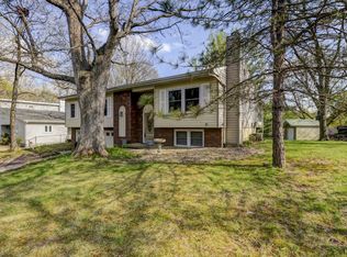 1125 Del Scott Ct, Mt Zion, IL 62549