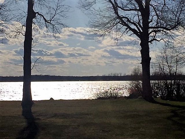 1st image of 12 Lakeland Dr