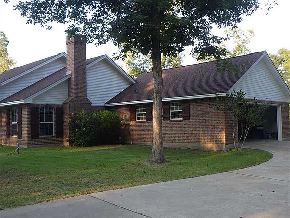 3rd image of 4861 Lakewood Dr
