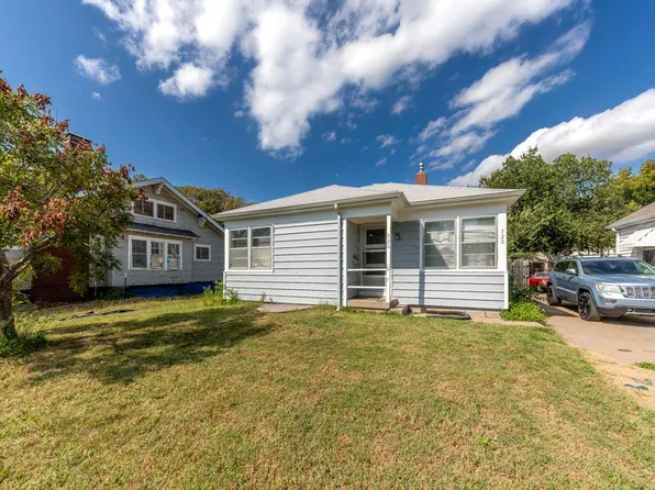 720 Bertrand St, Manhattan, KS 66502