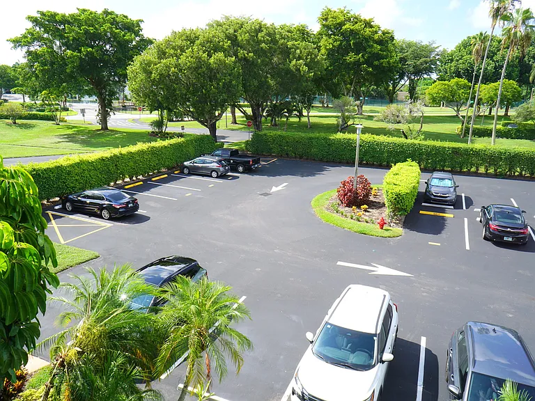 7286 Huntington Ln #306 — Photo 33