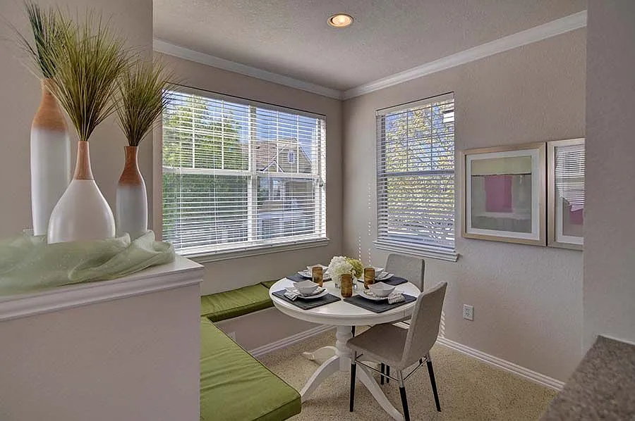 Lakepointe Residences — Photo 2