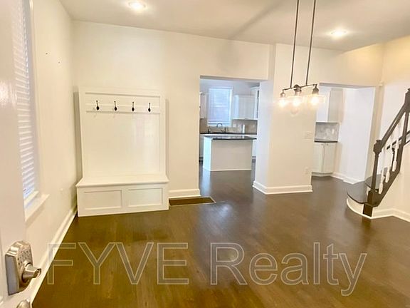 3rd image of 961 Harrison Ave