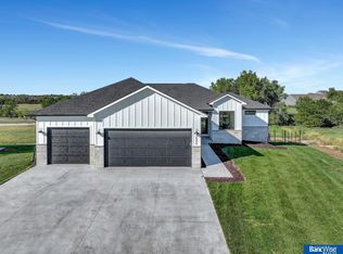 4138 Sundrop Ave, Lincoln, NE 68516