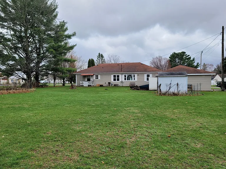602 W Strowbridge St — Photo 18