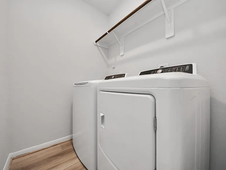 7027 Cedar Breeze Ct — Photo 13