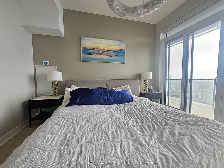 7 Grenville St #6011 — Photo 10