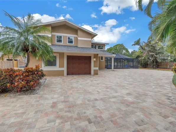 6070 Oakhurst Dr, Seminole, FL 33772