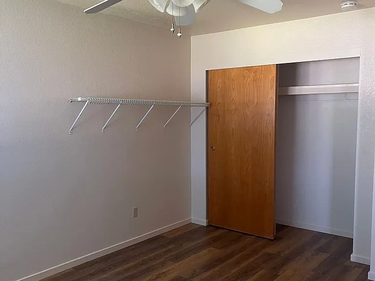 735 Christine Ave — Photo 18
