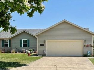 410 N Nelson Ave, Wilmington, OH 45177