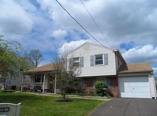 972 Cornell Dr, Warminster, PA 18974