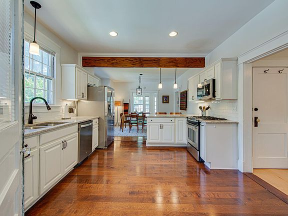 2nd image of 2231 Blair Blvd