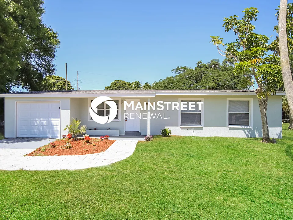 1286 Hollywood Dr