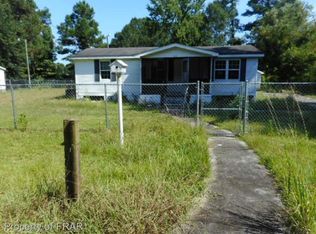 214 Huffham St, Chadbourn, NC 28431
