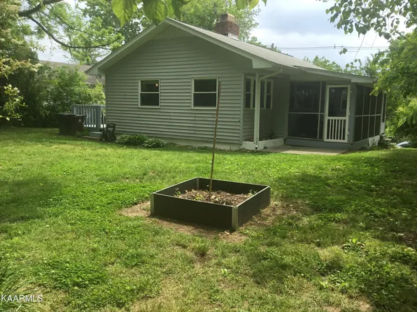207 E Tennessee Ave, Oak Ridge, TN 37830