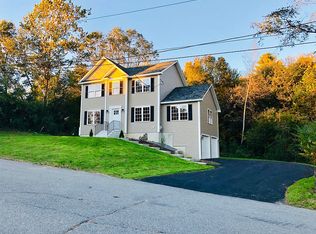 8 Nutting Dr, Leominster, MA 01453