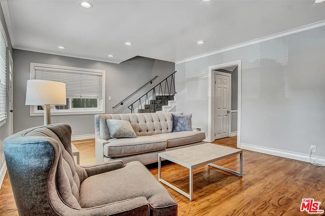 2 bed, 1600 sqft, $4,995 — Photo 1