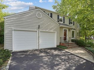 4 Tower Dr, Springfield, NJ 07081